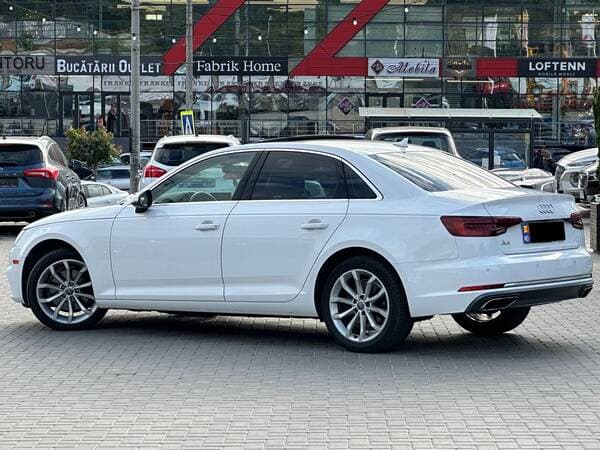 Audi A4 2018 — Миниатюра 3
