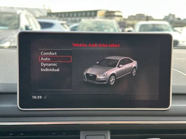 Audi A4 2018 — Миниатюра 10
