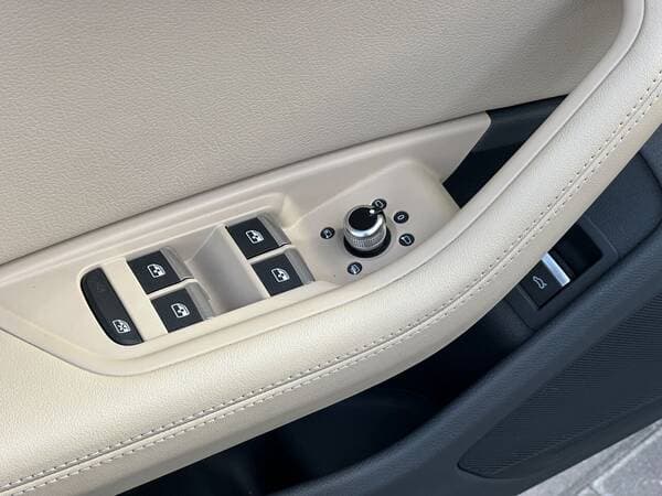 Audi A4 2018 — Миниатюра 16