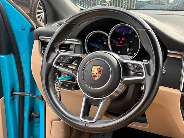 Porsche Macan 2018 — Миниатюра 8