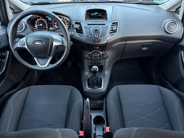 2013 Ford Fiesta — Miniatură 7