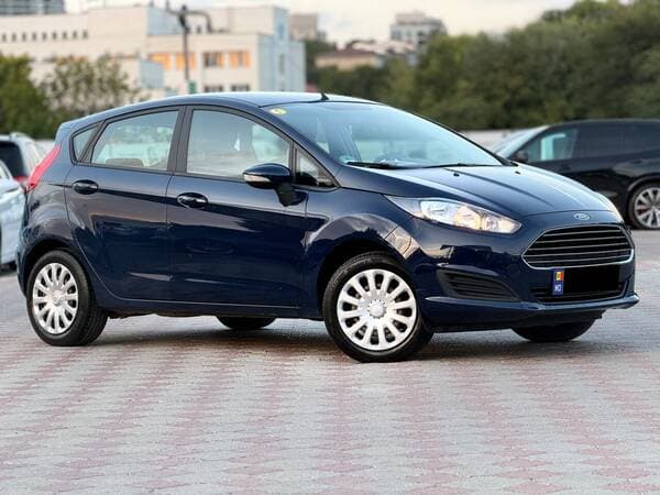2013 Ford Fiesta — Miniatură 2