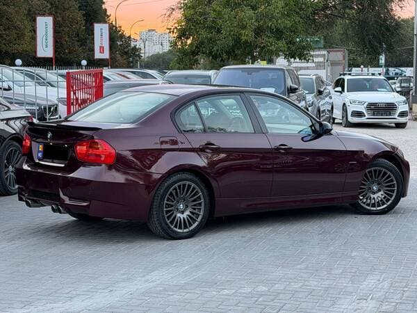 2008 BMW 318 — Miniatură 3