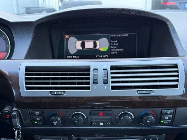 2003 BMW 730 — Miniatură 10