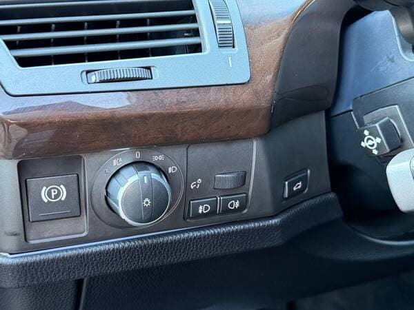 2003 BMW 730 — Miniatură 14