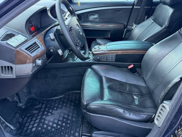 2003 BMW 730 — Miniatură 21