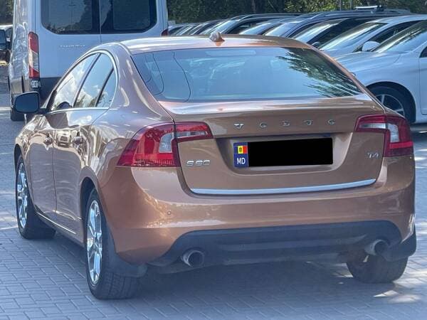 Volvo S 60 2011 — Миниатюра 4