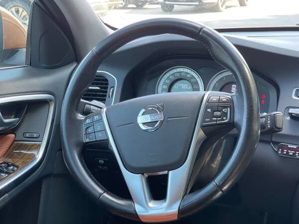 Volvo S 60 2011 — Миниатюра 8