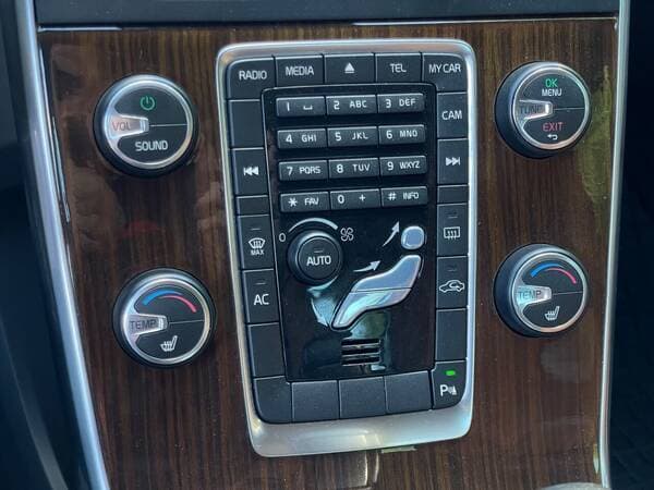 Volvo S 60 2011 — Миниатюра 12