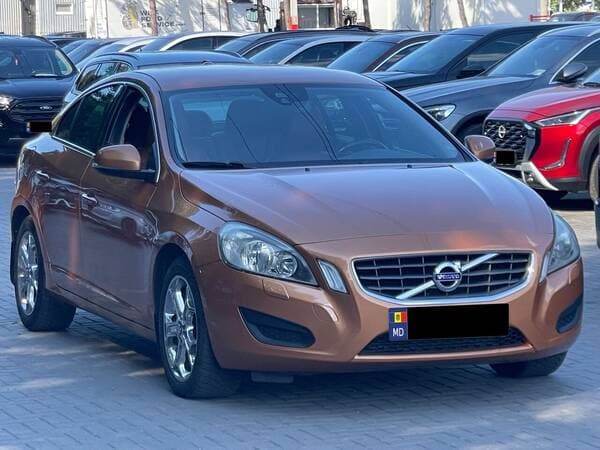 Volvo S 60 2011 — Миниатюра 2