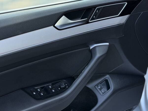 Volkswagen Passat 2015 — Миниатюра 14