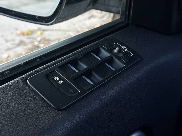 Land Rover Discovery Sport 2019 — Миниатюра 16