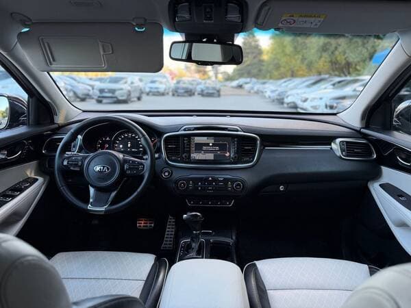 2018 Kia Sorento — Miniatură 9
