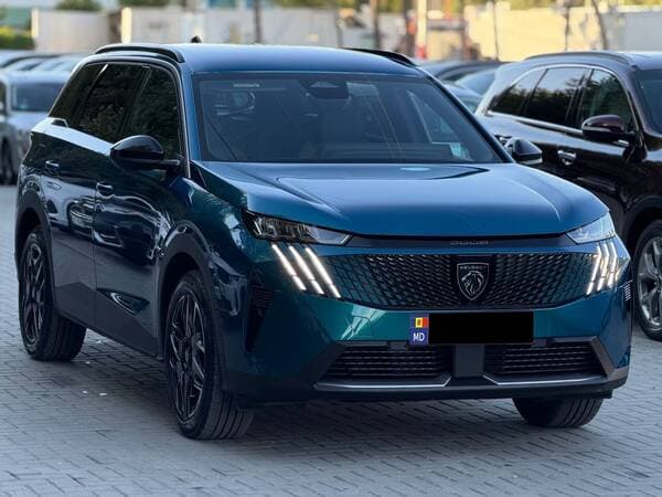 2025 Peugeot 5008 — Miniatură 2