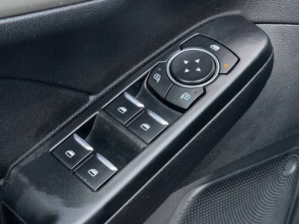 Ford Escape 2021 — Миниатюра 17