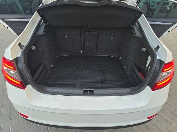 Skoda Octavia 2018 — Миниатюра 18