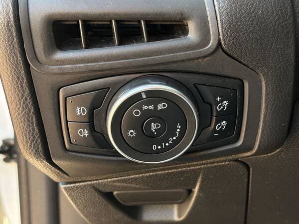 Ford Focus 2017 — Миниатюра 15