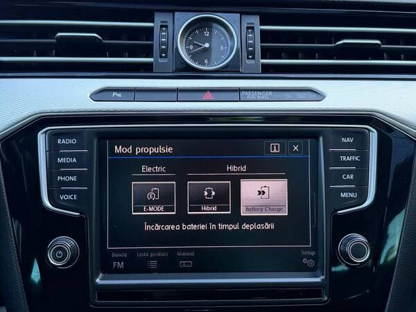 2016 Volkswagen Passat — Miniatură 12