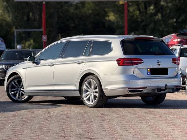 2016 Volkswagen Passat — Miniatură 3