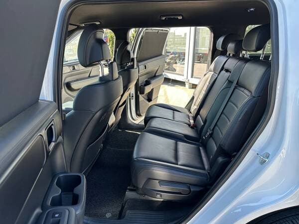 Hyundai Santa Fe 2024 — Миниатюра 18