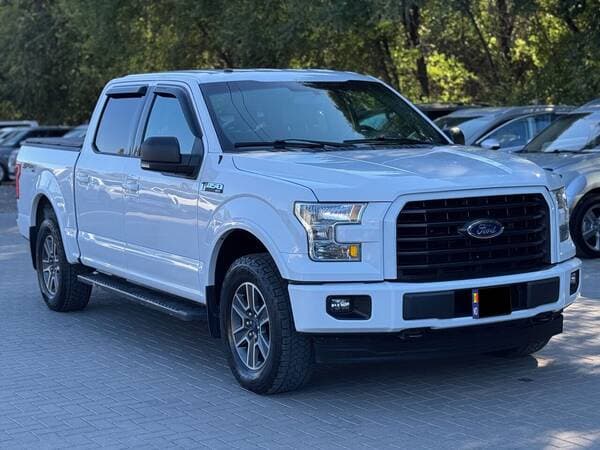 2017 Ford F150 — Miniatură 2