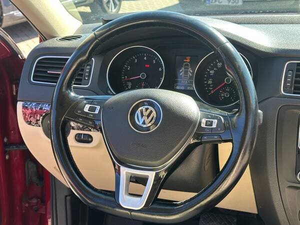 2017 Volkswagen Jetta — Miniatură 10