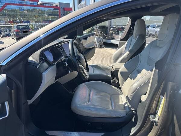 2015 Tesla Model S — Miniatură 5
