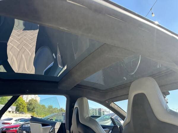 2015 Tesla Model S — Miniatură 17