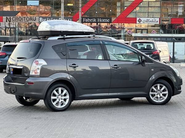 Toyota Corolla Verso 2009 — Миниатюра 4