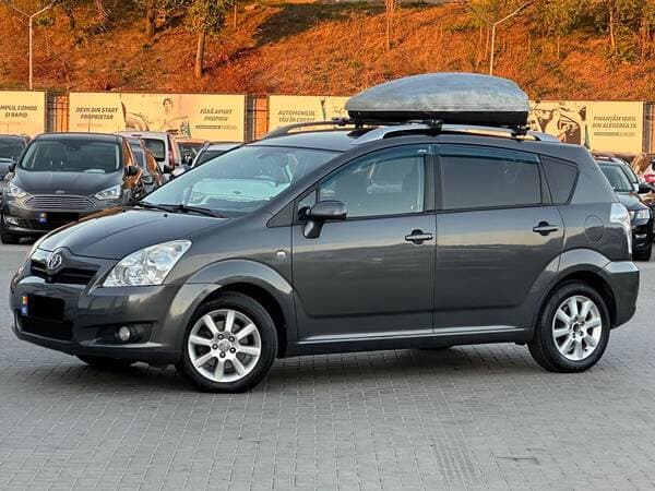 Toyota Corolla Verso 2009 — Миниатюра 2