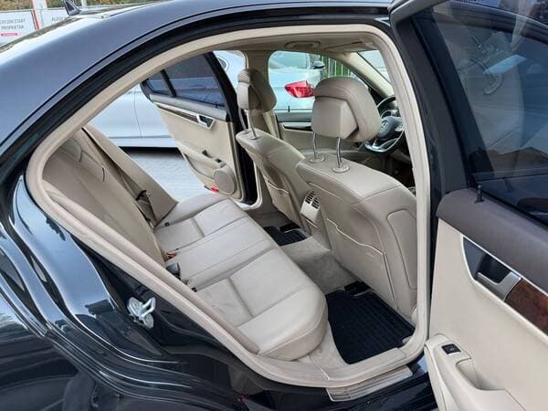 Mercedes C 250 2012 — Миниатюра 17