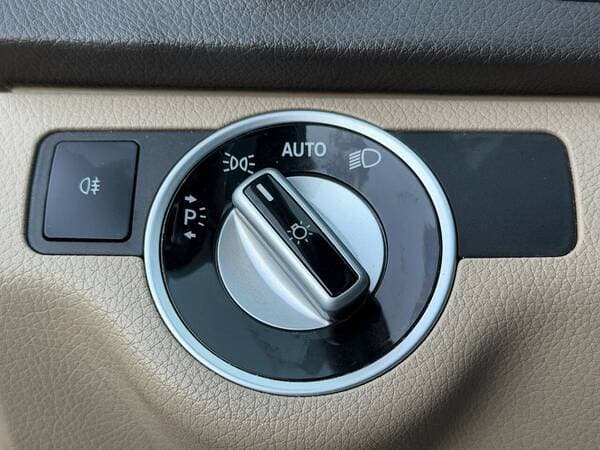 Mercedes C 250 2012 — Миниатюра 14