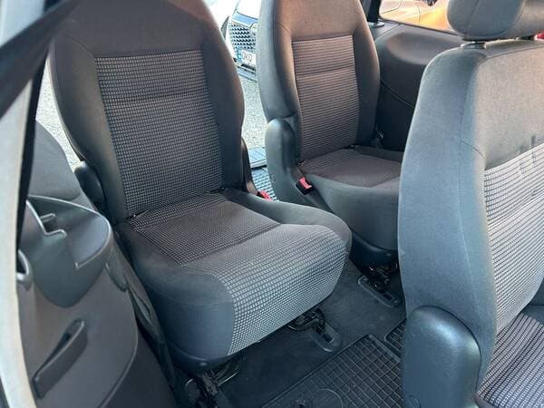 Seat Alhambra 2004 — Миниатюра 14