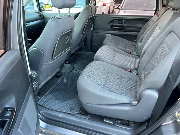 Seat Alhambra 2004 — Миниатюра 12