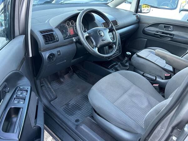 Seat Alhambra 2004 — Миниатюра 5