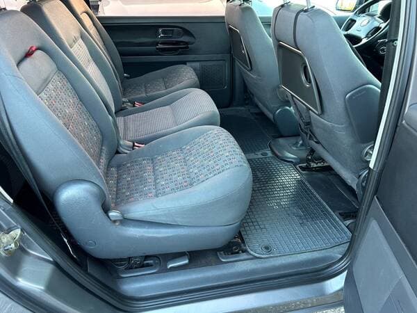 Seat Alhambra 2004 — Миниатюра 13