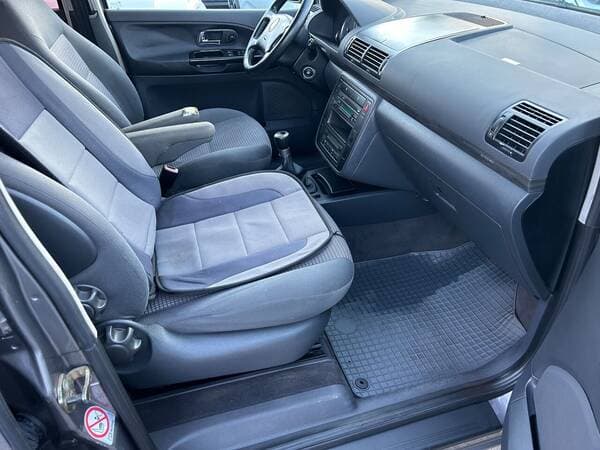 Seat Alhambra 2004 — Миниатюра 6