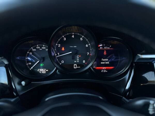 2023 Porsche Macan — Miniatură 11