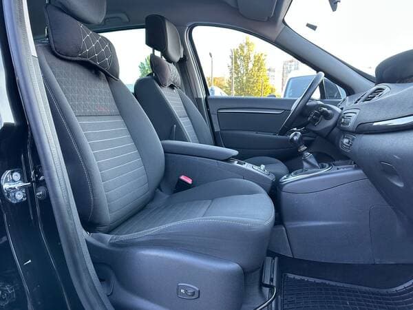 2016 Renault Scenic — Miniatură 16