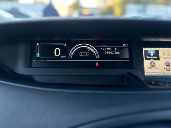 2016 Renault Scenic — Miniatură 12
