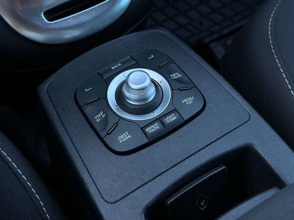 2016 Renault Scenic — Miniatură 14