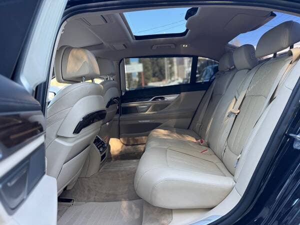 2016 BMW 740 — Miniatură 17