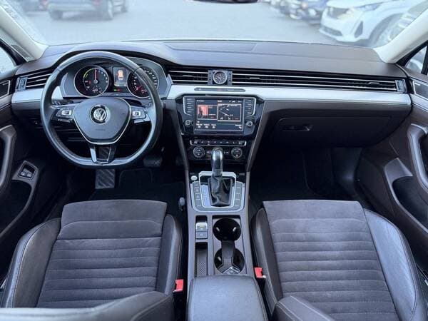 Volkswagen Passat 2015 — Миниатюра 7