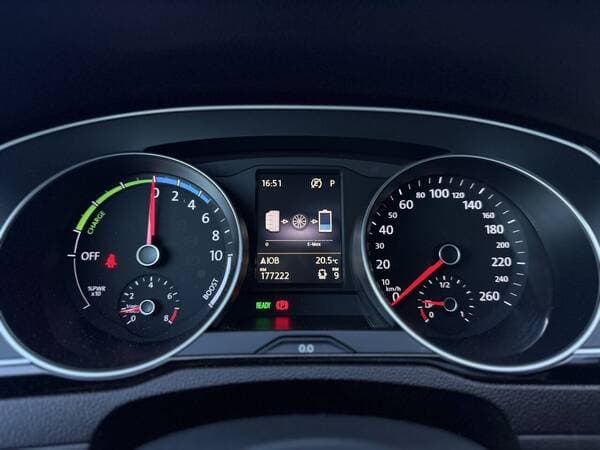 Volkswagen Passat 2015 — Миниатюра 22