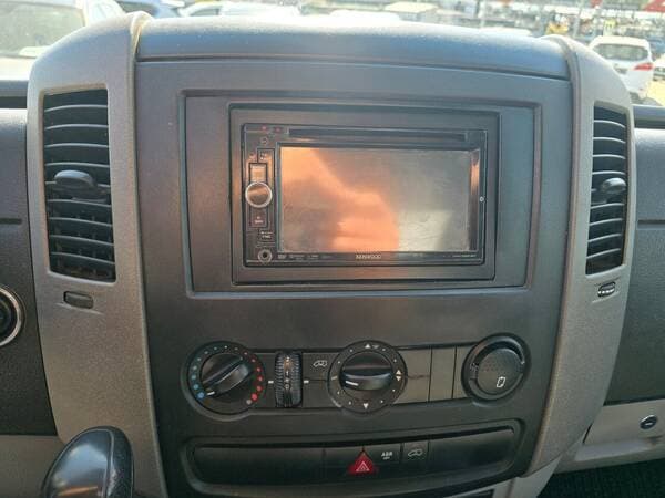 Mercedes Sprinter 2011 — Миниатюра 8