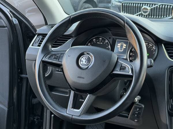 2016 Skoda Octavia — Miniatură 7