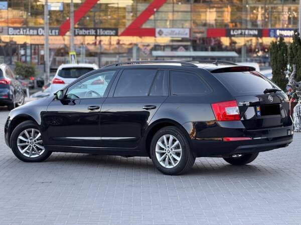 2016 Skoda Octavia — Miniatură 4