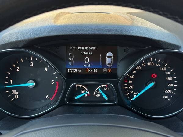 Ford Kuga 2017 — Миниатюра 8