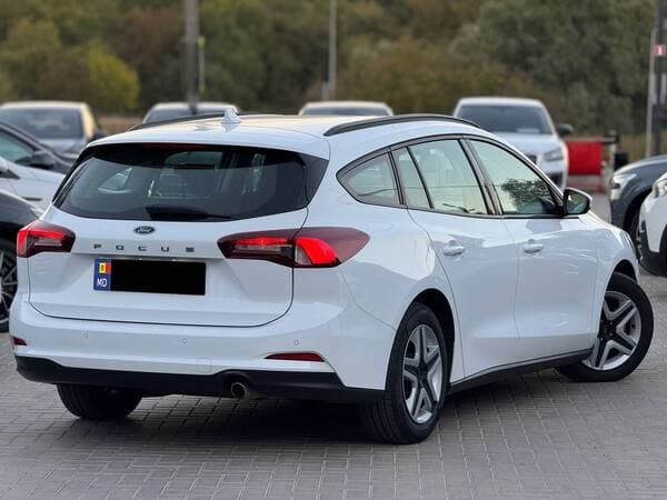 Ford Focus 2022 — Миниатюра 3
