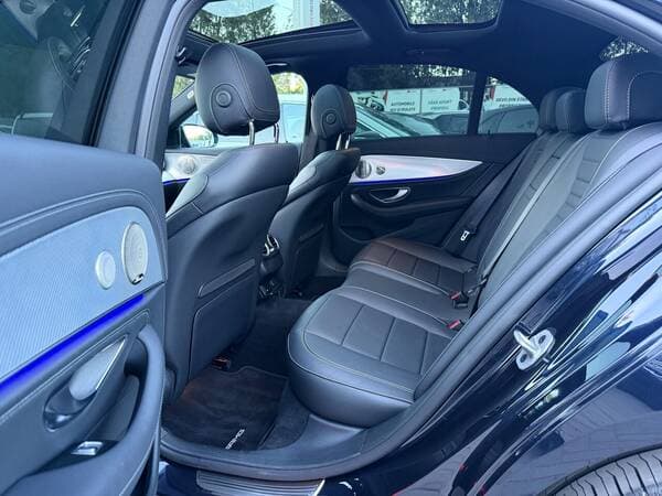 2021 Mercedes E 300e — Miniatură 20